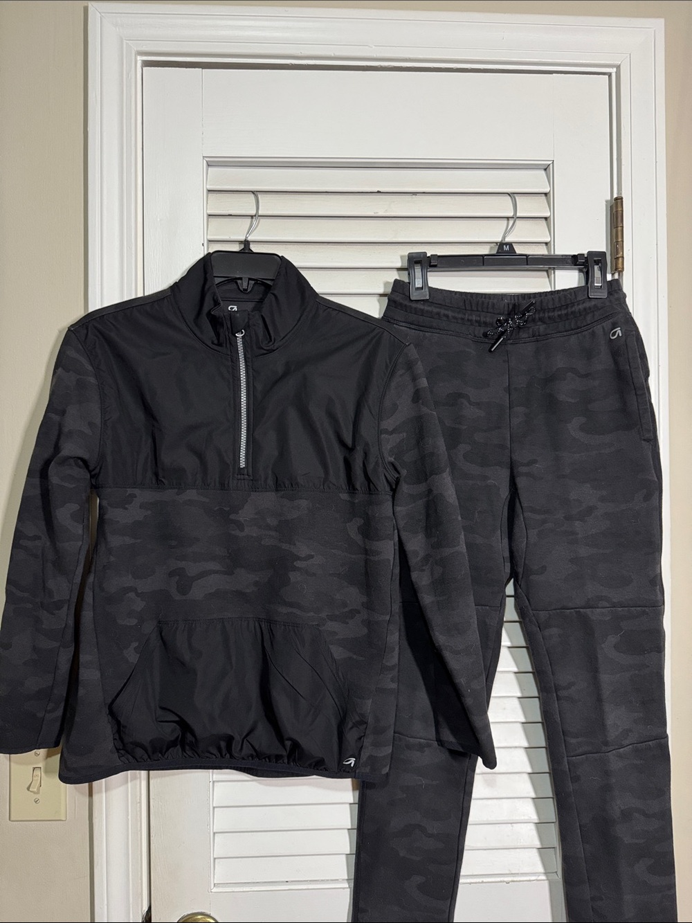 GAP Kids Black Camo Matching Set - Pullover & Joggers